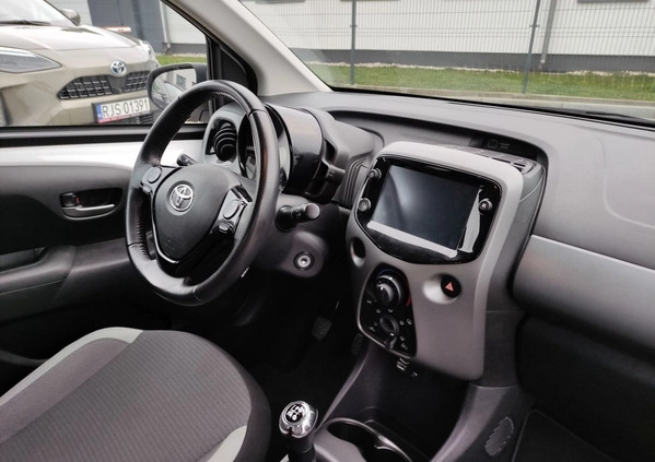 Toyota Aygo cena 47500 przebieg: 60411, rok produkcji 2021 z Jasło małe 92